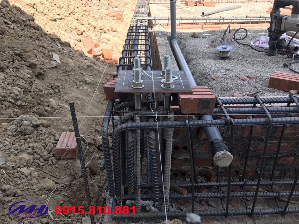 Khi thiết kế nhà thì phần móng rất quan trọng,công tác móng phải đảm bảo chất lượng tốt.